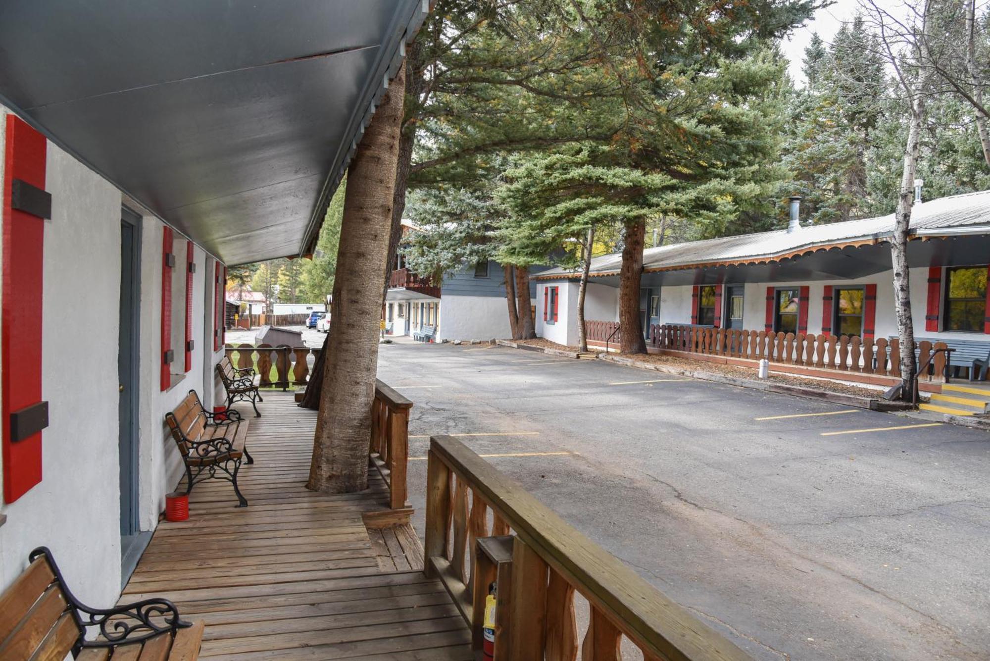 Alpine Lodge Red River Extérieur photo